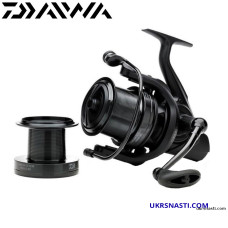 Катушка безынерционная Daiwa 18 Emblem 35 SCW 5000LD QD +зап шпуля